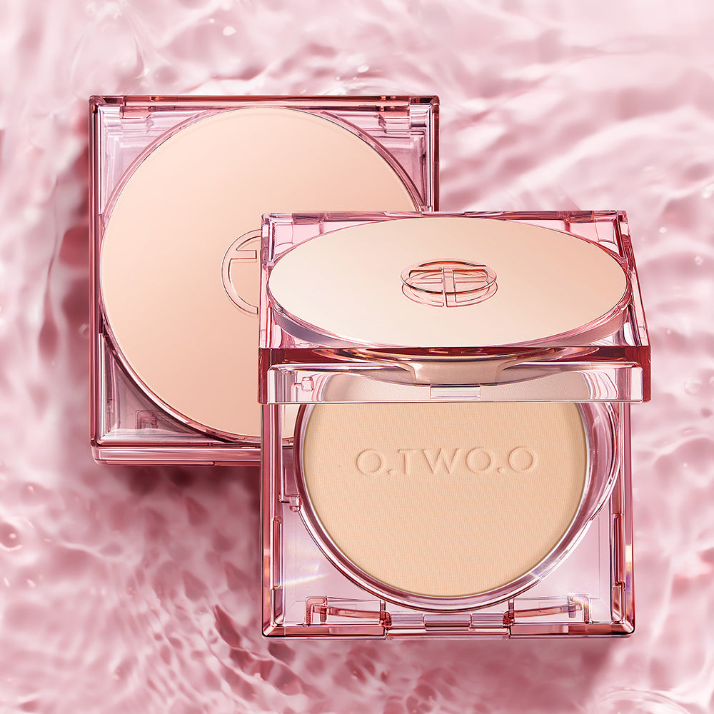 O.TWO.O Oil Control Pressed Powder