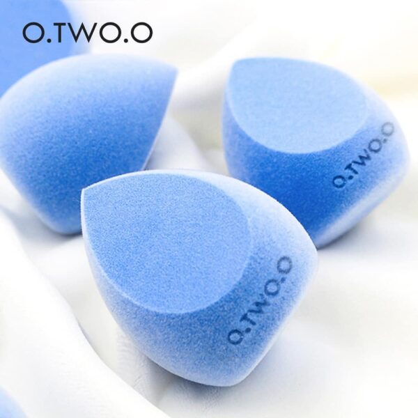 O.TWO.O Soft & Smooth Microfiber Beauty Blender Blue