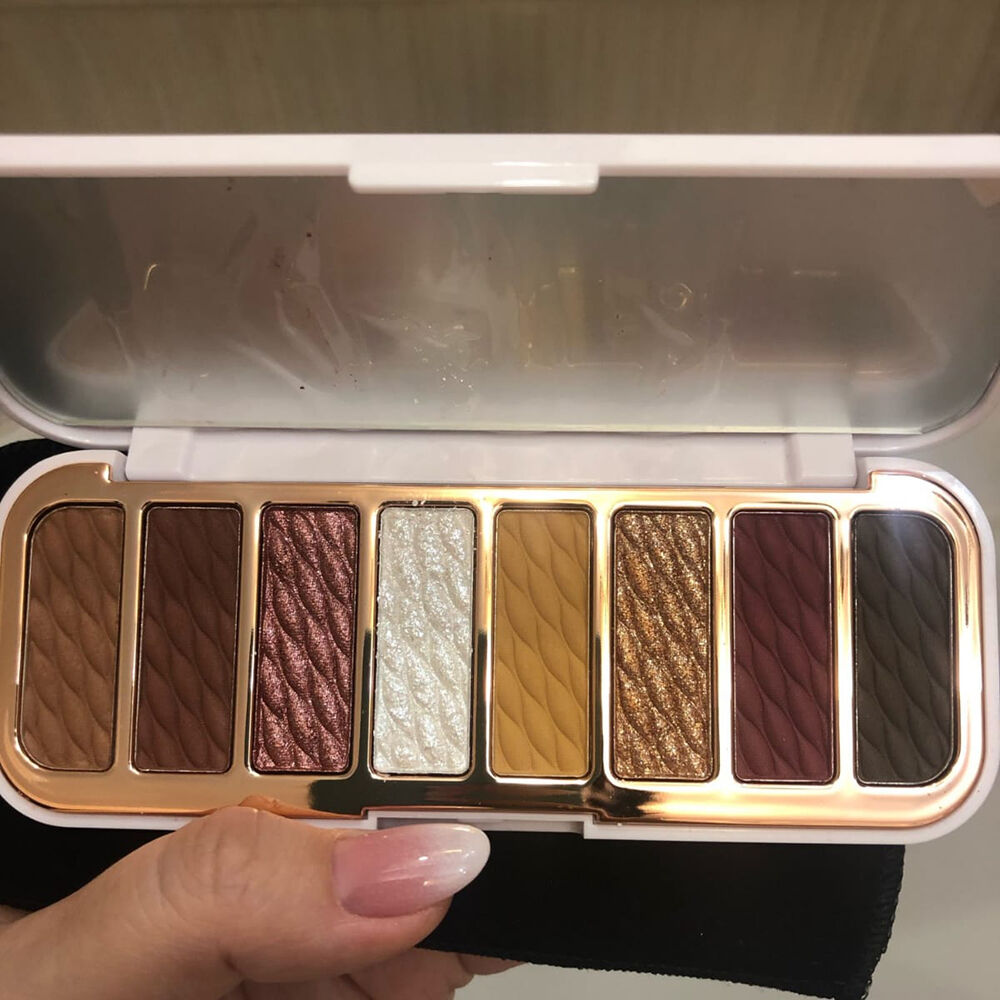 O.TWO.O Luxury Gold Eyeshadow Palette