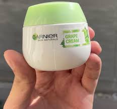 Garnier Refreshing Grape Cream for Face 50ml