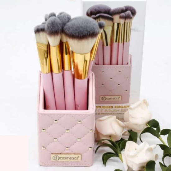 BH Cosmetics - Pink Studded Elegance 12 Piece Brush Set with a Brush Stand